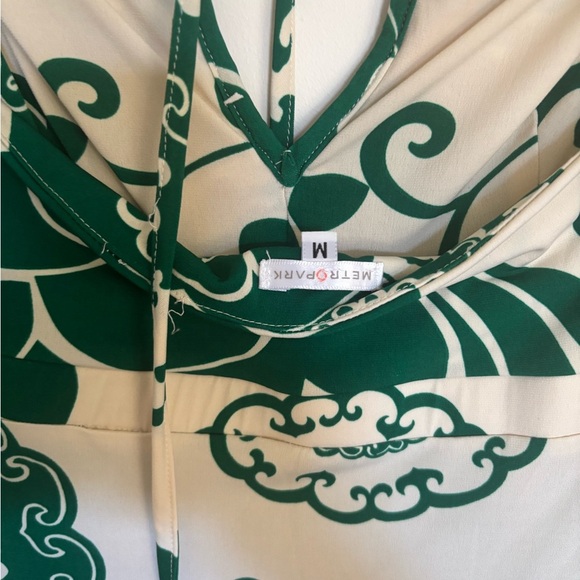 Metropark Green and Cream Patterned Dress - Picture 5 of 9